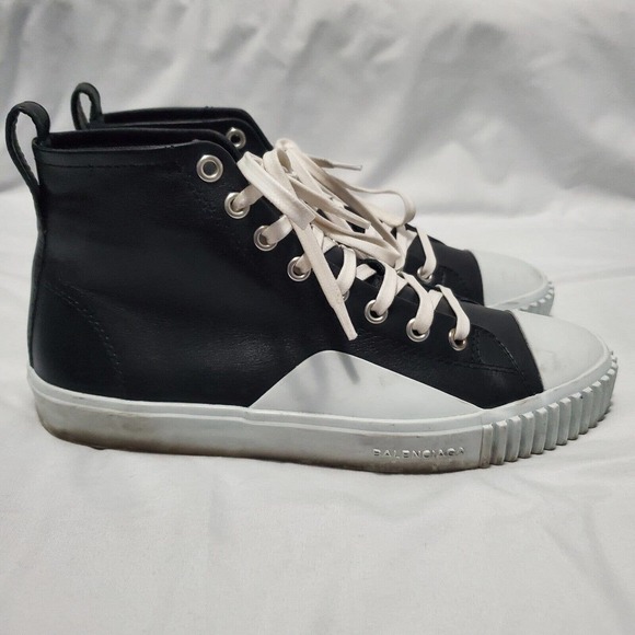Balenciaga High Top Black Leather Sneakers Men’s Size 38 main image 2